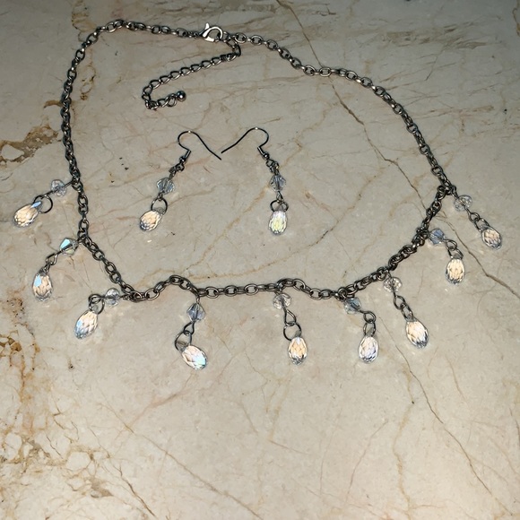 Gorgeous Austrian Crystal set necklace,earginsNWOT Liz Palacios inspired - Picture 12 of 17